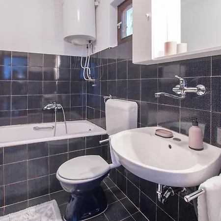 Gorgeous In Prázdninový dům *