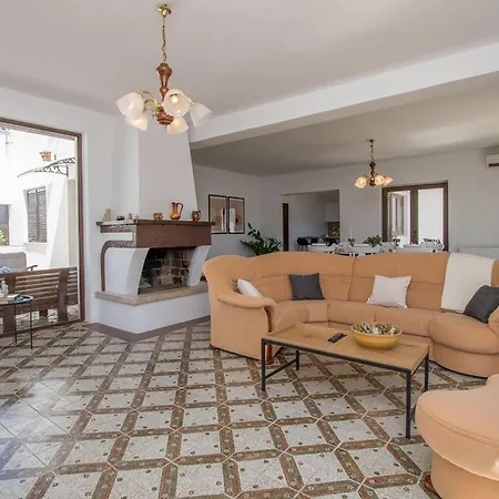 Luxurious In * Porec