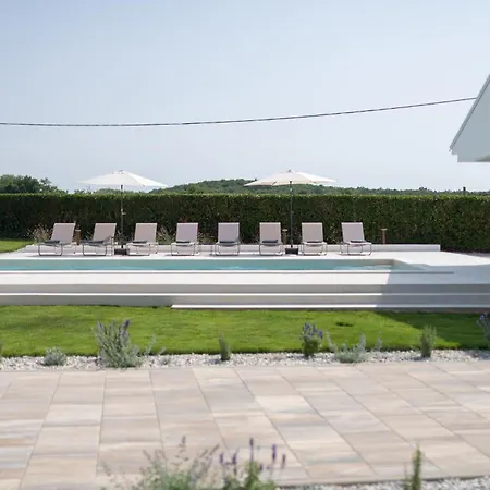 Gorgeous In Casa de Férias Poreč