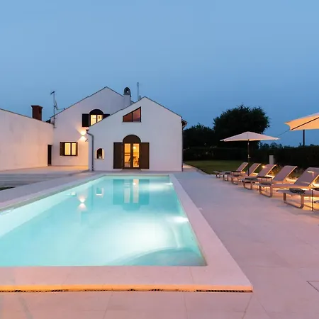 Gorgeous In Holiday home