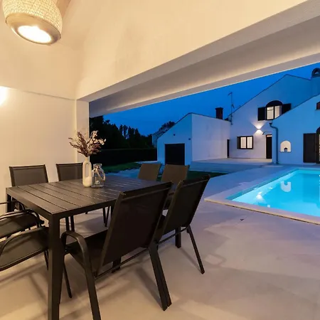 Luxurious In Nyaraló *