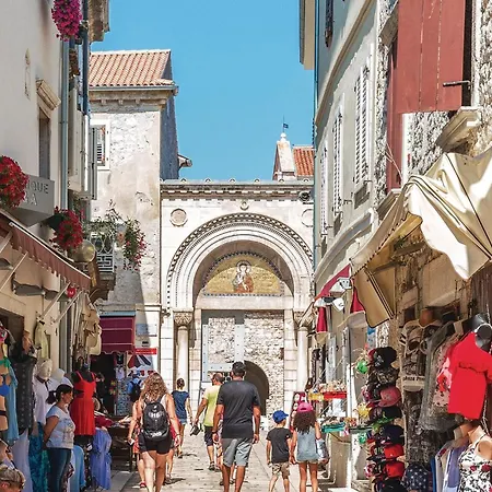 Gorgeous In Nyaraló Poreč